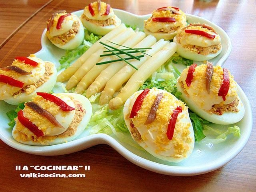 Huevos Rellenos Florentinos